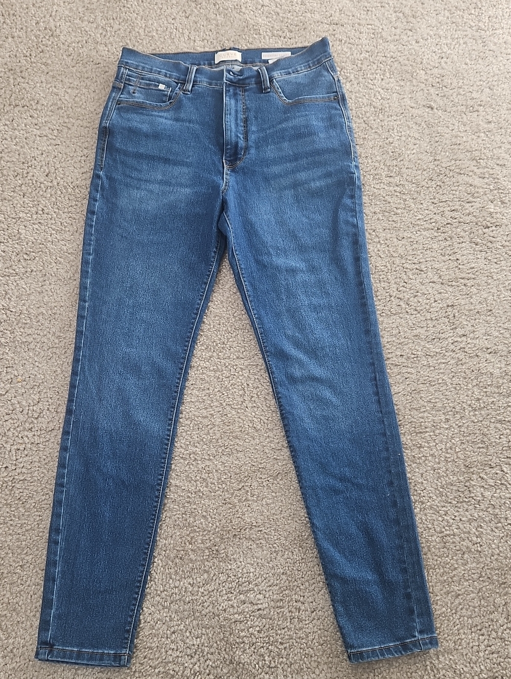 Slim High-Rise Women's Skinny Jeans in Medium Blue